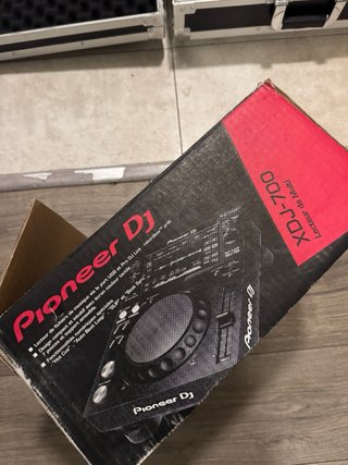 Pioneer DJ DJM-700 + 2 XDJ-700 + Flight Case