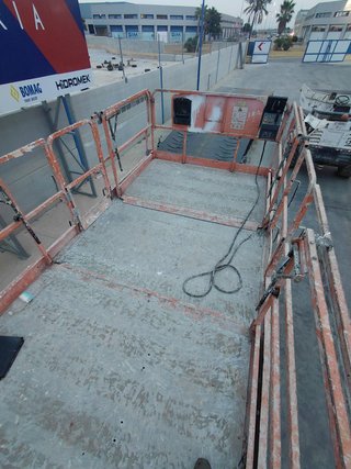 Plataforma Tijera JLG 3394 RT Diesel 12m