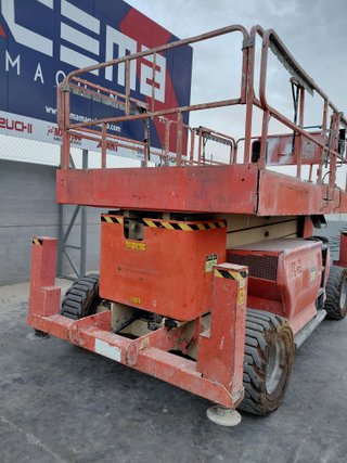 Plataforma Tijera JLG 3394 RT Diesel 12m