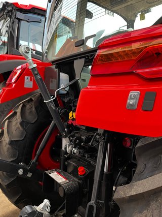 Tractor Kioti RX9040 Rojo