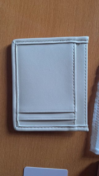 Tarjetero modedero Blanco y Dorado