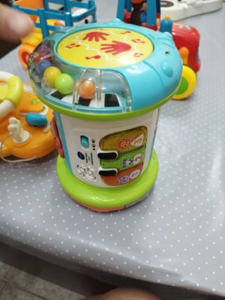 Juguetes bebé: tractor, volante y tambor