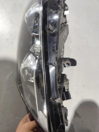 Faro Izquierdo VW Passat cc