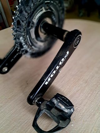 Pedalier Rotor Aldhu Plato, Bielas y Calas