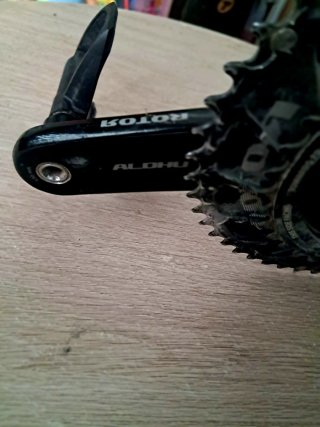 Pedalier Rotor Aldhu Plato, Bielas y Calas