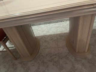 Mesa de salón extensible ovalada