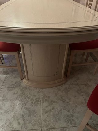 Mesa de salón extensible ovalada