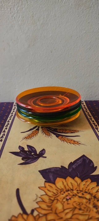 Set 4 piattini Guzzini plastica colorati
