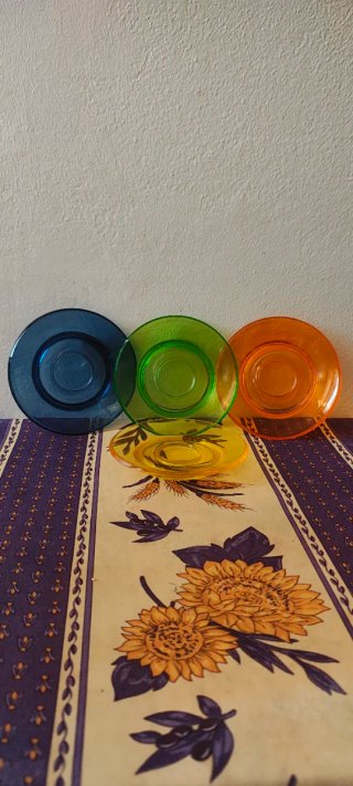 Set 4 piattini Guzzini plastica colorati