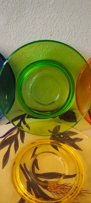 Set 4 piattini Guzzini plastica colorati
