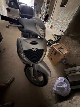 Honda SH 150 Scooter Plata