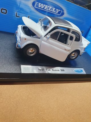 Fiat 500 Welly  scala da 1/18