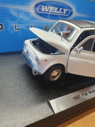 Fiat 500 Welly  scala da 1/18