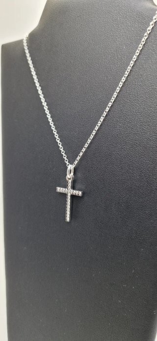 CADENA Y CRUZ DE PLATA