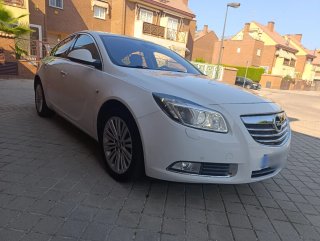 insignia  2.0 130cv 2013