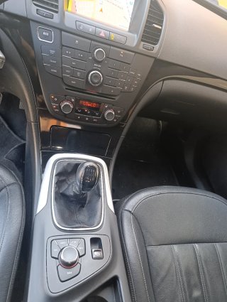 insignia  2.0 130cv 2013