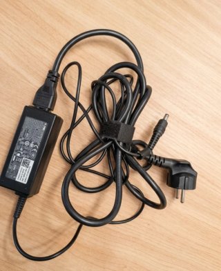 Cargador Dell para Mini portátil