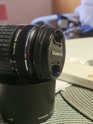 Olympus Zuiko 40-150mm f3.5-5.6