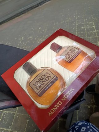 Lote Colonia Varon Dandy Eau de Cologne y Masaje