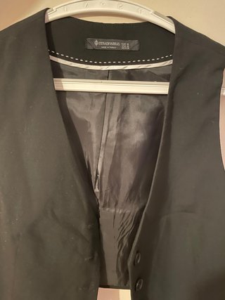 Chaleco negro Stradivarius Talla M