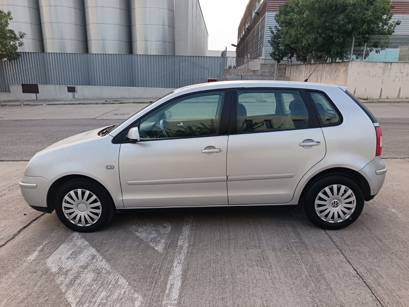 Volkswagen Polo 2005 - foto 1