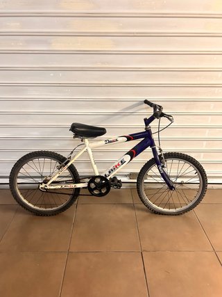 Bicicleta infantil niño