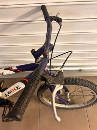 Bicicleta infantil niño