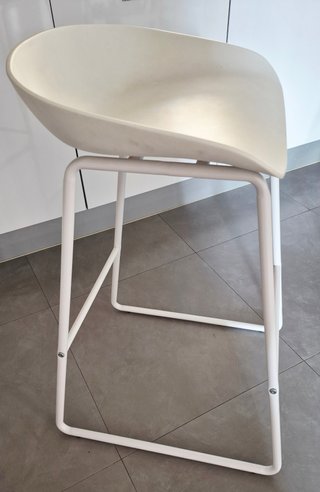 Dos Taburetes alto 65 cm polipropileno y acero