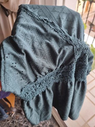 Blusa Shein sin manga verde talla XL