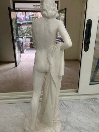 Statua donna ceramica vintage