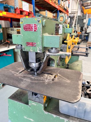 Punzonadora Geka Minicrop 45 Usada