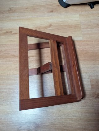 Atril de madera maciza
