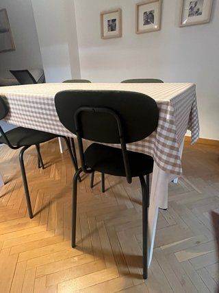 Tavolo da Pranzo Bianco + 4 Sedie Verdi IKEA