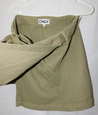 Falda pantalón ONLY verde militar