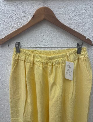 Pantalones fluidos nuevos amarillo mantequilla