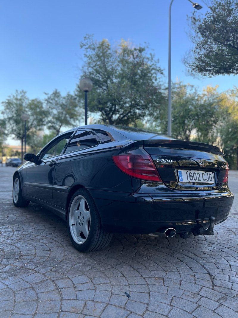 Mercedes-Benz Clase C220 SportCoupe - foto 1