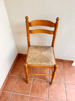 Silla de madera y enea