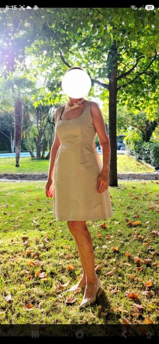 Increible vestido evento para un look total nude