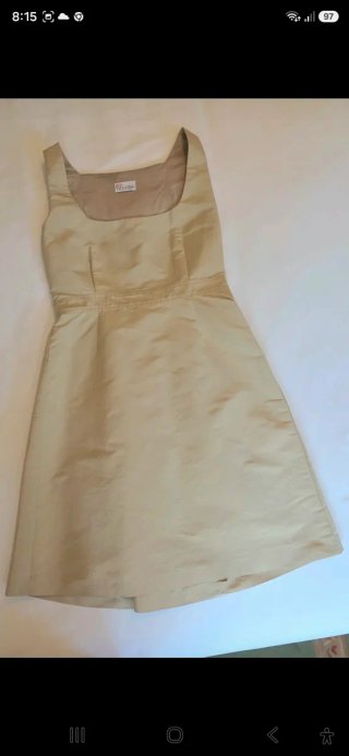 Increible vestido evento para un look total nude