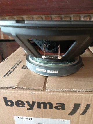 Pareja Altavoces Beyma 12CMV3 Nuevos Caja