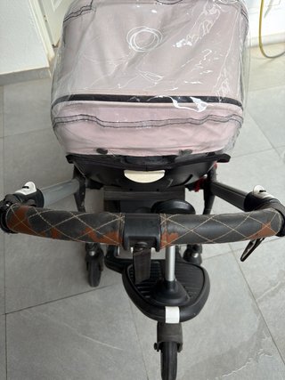 Bugaboo b5 2019 Incluye dos capotas y capote lluvi