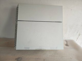 PS4 Fat 500GB Bianca + Controller + Gioco