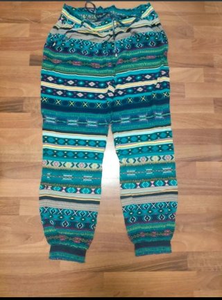 Pantalón ligero estampado talla 44