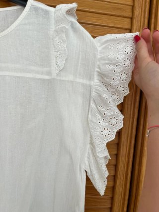 Blusa blanca Noisy May con volantes Talla S