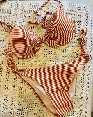 Bikini Rayas Rojas y Blancas