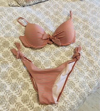 Bikini Rayas Rojas y Blancas