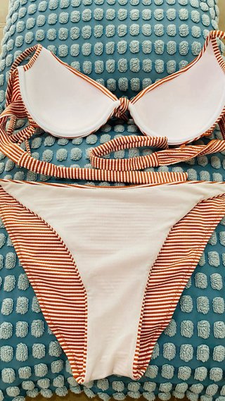 Bikini Rayas Rojas y Blancas