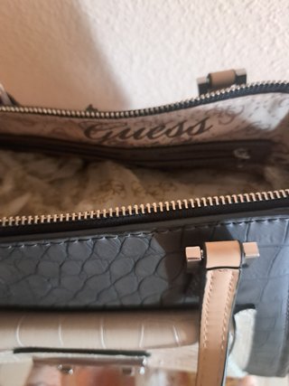 Bolso Guess Beige y Negro
