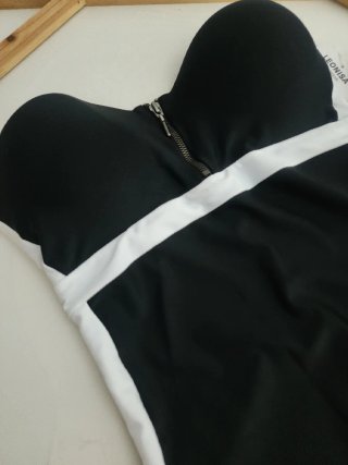 Bañador moldeador de Leonisa Negro y Blanco