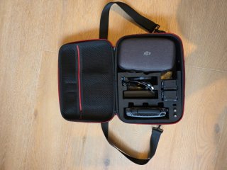 Dron DJI Mavic Air Fly More Combo